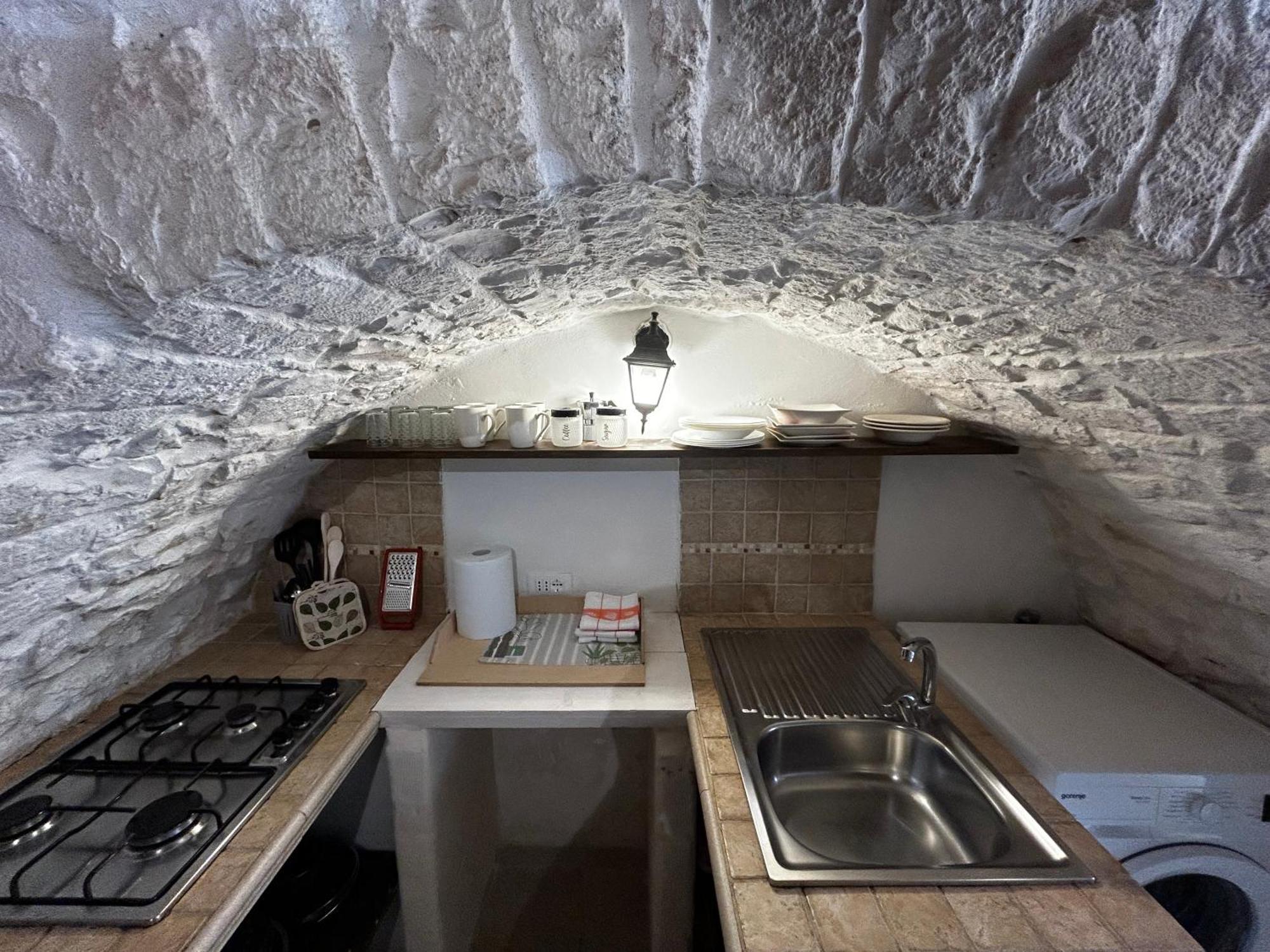 La 9 Guest House Ostuni Buitenkant foto